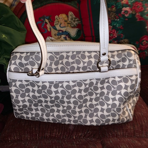 Coach purse - Picture 2 of 4